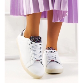 Tênis branco com leds Alfaro 1