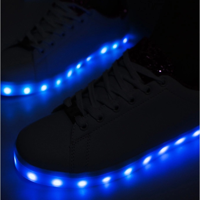 Tênis de led 2024 branco