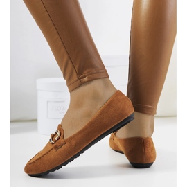 Mocassins femininos marrons da Leila castanho 1