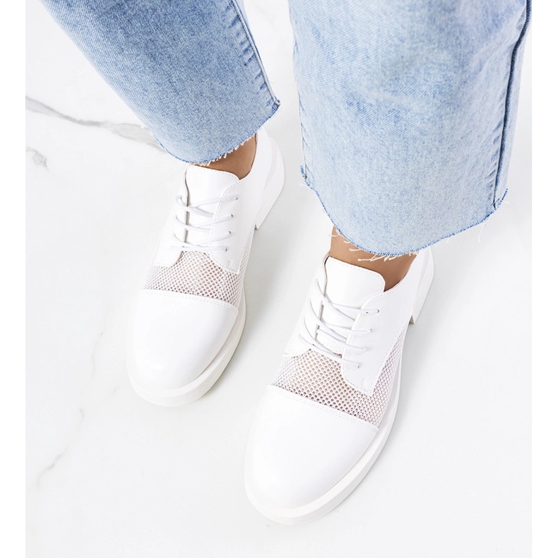 Sapatos brancos femininos Huard 1