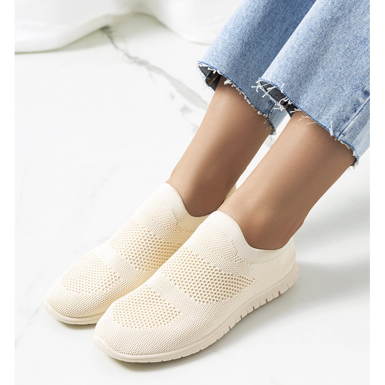 Santen tênis esportivo bege 1