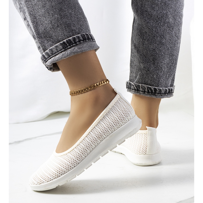 Ilse Tênis vazado bege cru 1