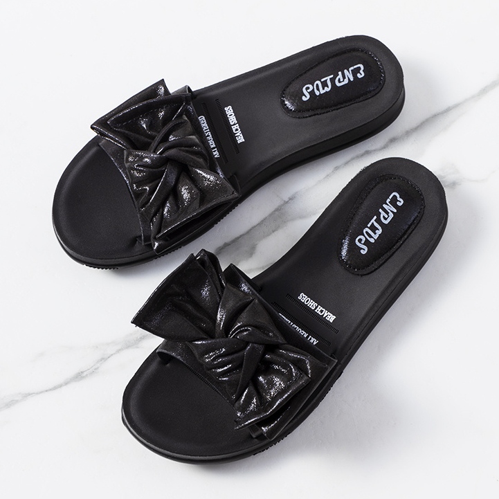 BM Chinelos pretos com laço brilhante Sora 1