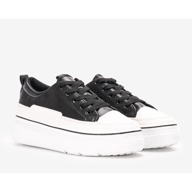 Tênis preto na plataforma Anastaz branco 1