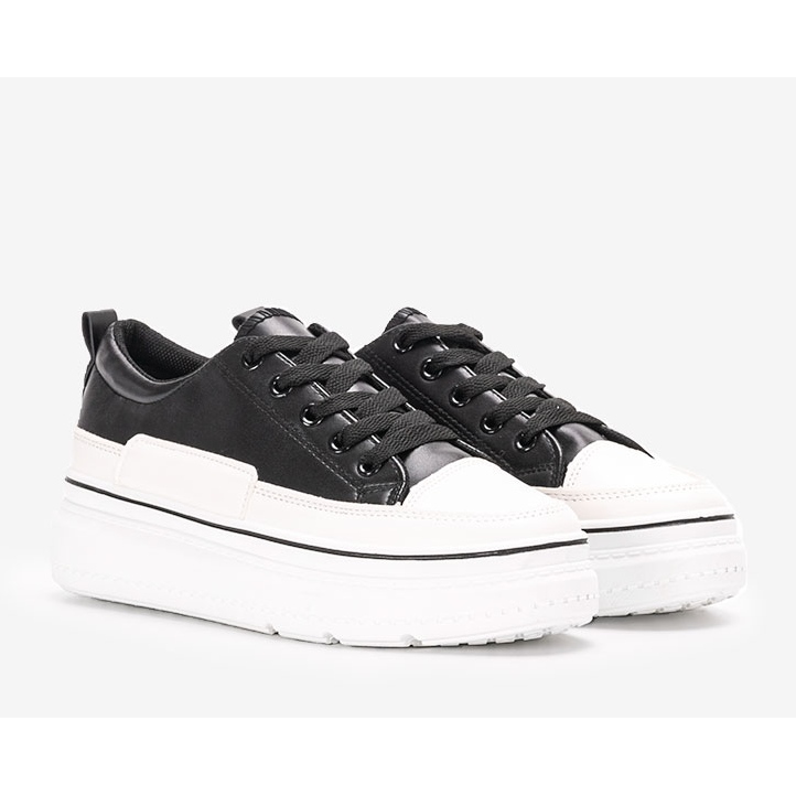 Tênis preto na plataforma Anastaz branco 1