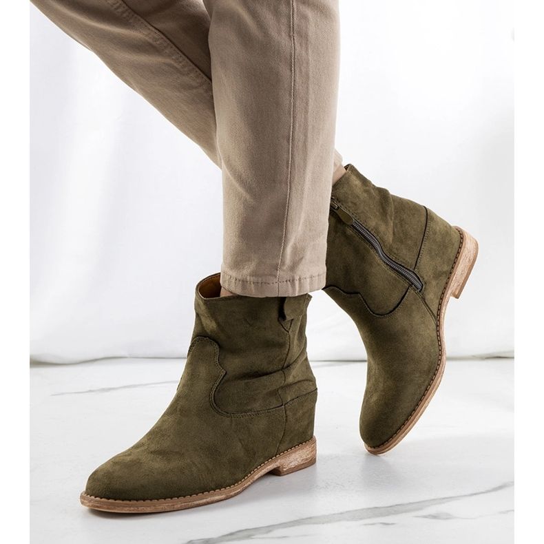 Botas verdes em um salto de cunha Hunjet interno 1 Botas verdes em um salto de cunha Hunjet interno 1