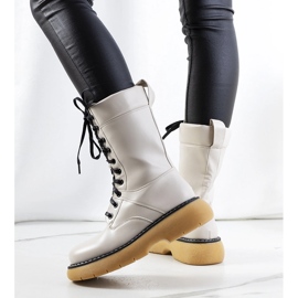 Botas bege da Redel 1 Botas bege da Redel 1