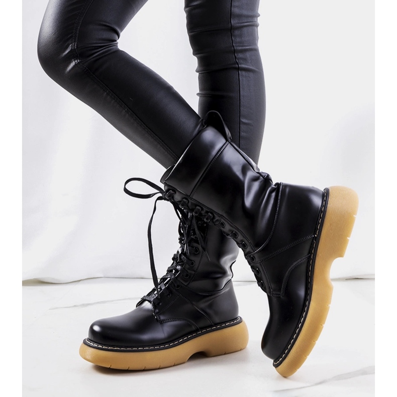 Botas pretas da Redel preto 1