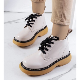 Botas bege, botas tipo Redelek 1