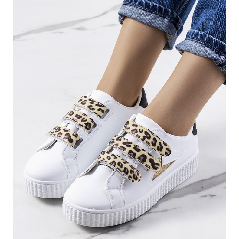 Tênis branco Pitmerden dourado 1