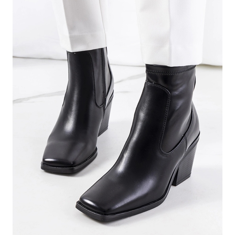 Salto alto Panucci preto 1