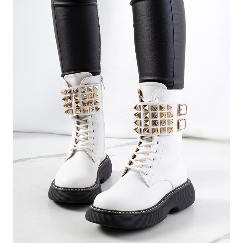 Botas brancas com tachas Lacer branco 1 Botas brancas com tachas Lacer branco 1
