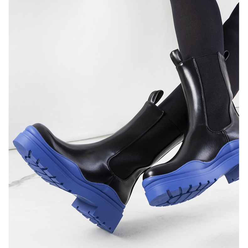 Botas pretas com sola Nester azul preto 1 Botas pretas com sola Nester azul preto 1
