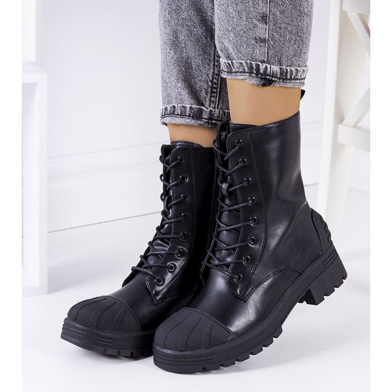 Botas pretas de Tergaron preto 1