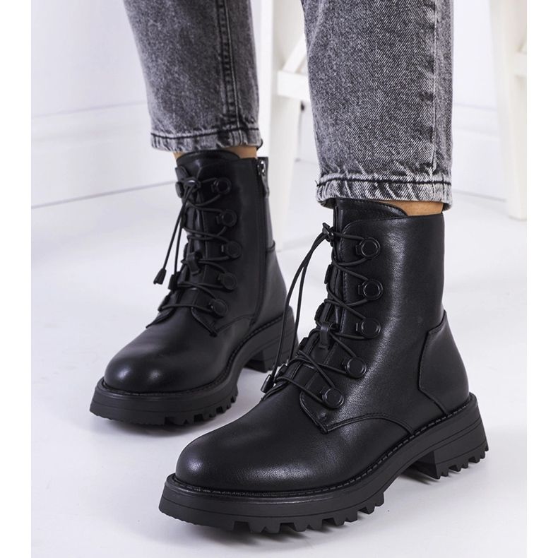 Bota preta de couro ecológico Cesterfield preto 1