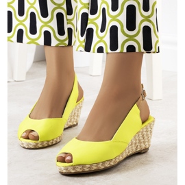 Sandália de cunha Gonca verde 1