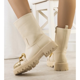 Botas bege com corrente Morro 1