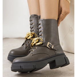 Botas de caminhada verdes com corrente Iversen 1