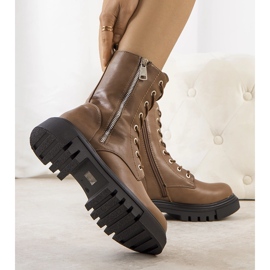 Botas bege escuro por Enoksen 1