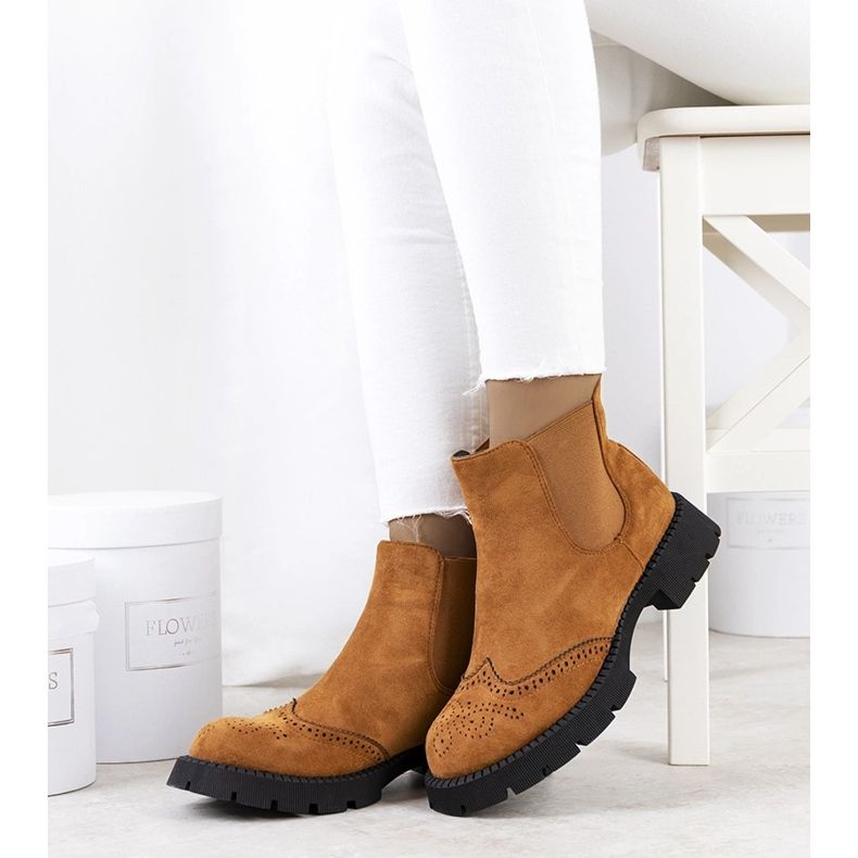Botas Chelsea marrons em uma sola volumosa Newsome castanho 1