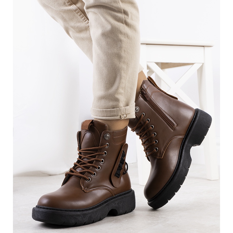 Botas marrons na plataforma Denna marrom 1