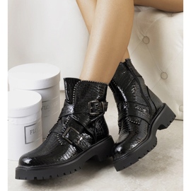 Botas Helia em verniz preto 1