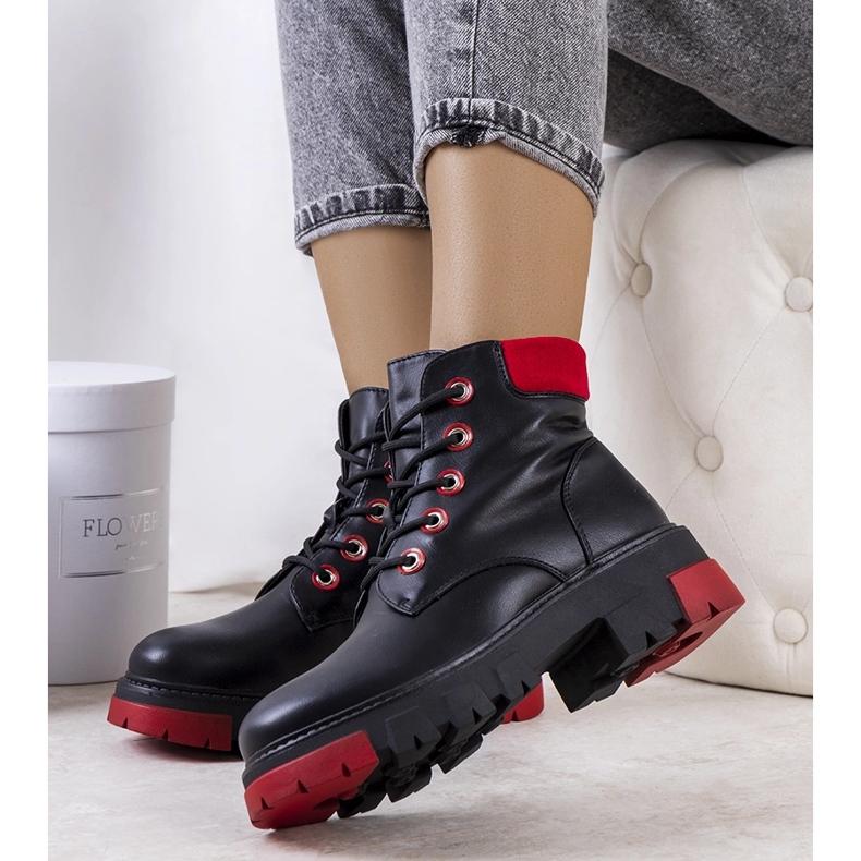 Botins pretos de cano baixo 1