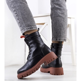 Caçadores de Black Sicula preto 1