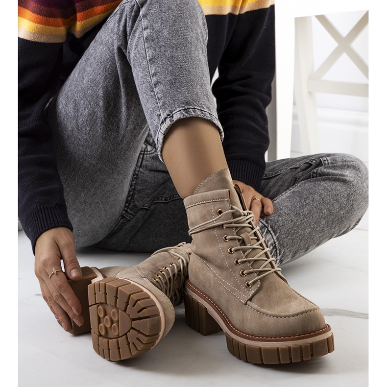 PA1 Caçadores bege por Nicolo 1