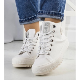 Tênis com isolamento branco Big Star GG274108 1