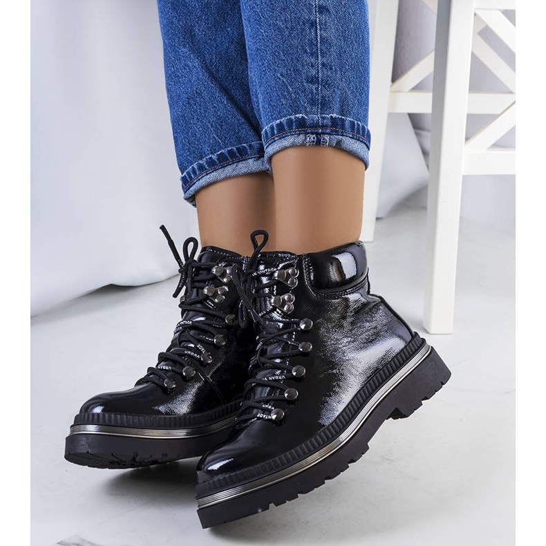 Botas Grosio em verniz preto 1