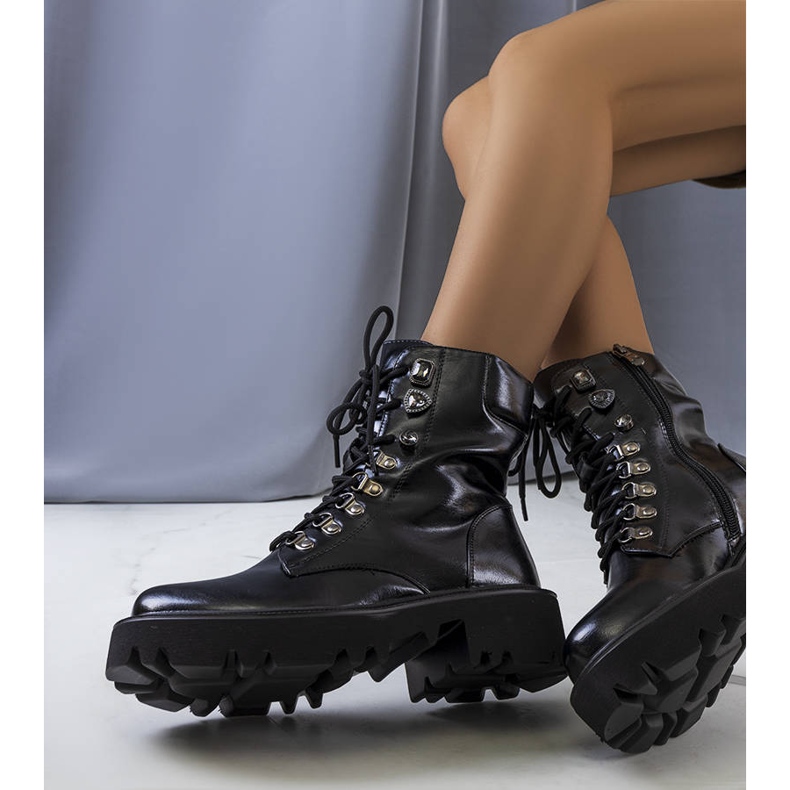 PA1 Botas pretas em uma sola de trator Delle preto 1