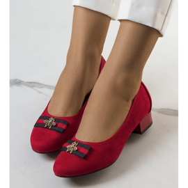 Sapatos vermelhos com gravata borboleta Vijver 1 Sapatos vermelhos com gravata borboleta Vijver 1