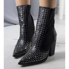 PA1 Botas pretas decoradas com tachas Orazi preto 1