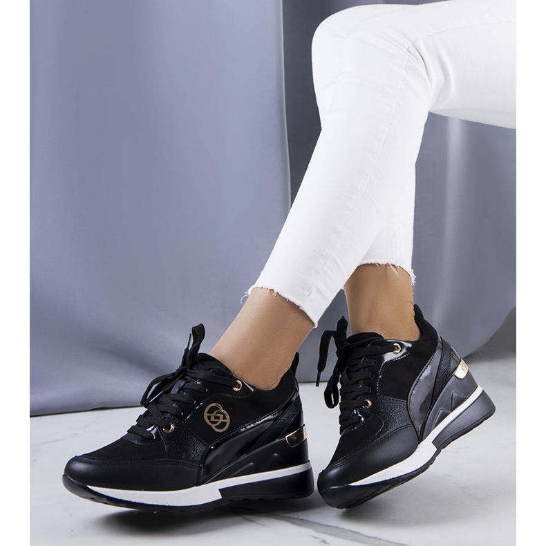 Evento Tênis preto na cunha Berkley 1