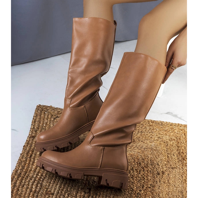 Bota isolante marrom Romelio 1