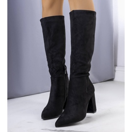 BM Botas pretas com isolamento no poste Narcis preto 1 BM Botas pretas com isolamento no poste Narcis preto 1
