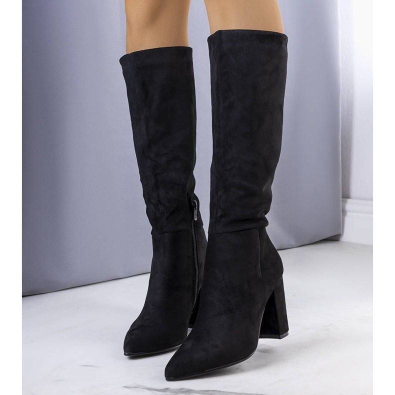 BM Botas pretas com isolamento no poste Narcis preto 1 BM Botas pretas com isolamento no poste Narcis preto 1