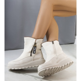 BM Botas com isolamento bege na plataforma Niklas 1