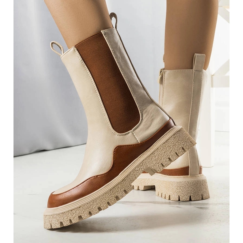 Bota bege e marrom Valeris 1