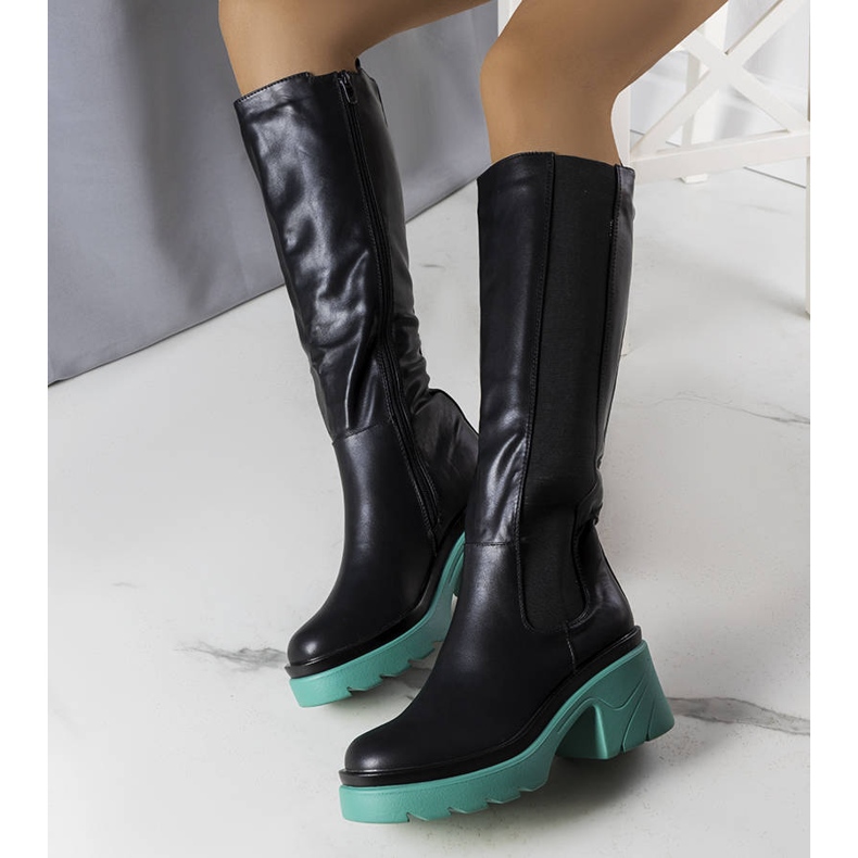 Botas pretas com sola azul Charla preto 1 Botas pretas com sola azul Charla preto 1