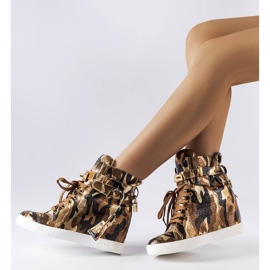 Tênis camuflado marrom Annabelle. bege 1 Tênis camuflado marrom Annabelle. bege 1