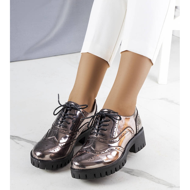 Sapato preto metalizado Myra 1