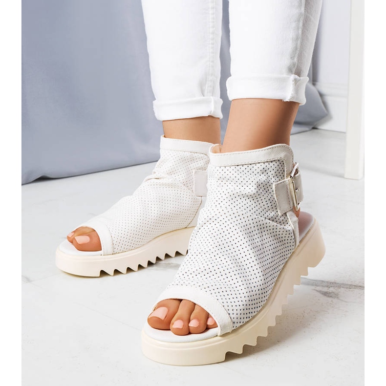 PA1 Sandália branca vazada Beulah branco 2