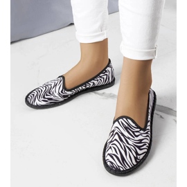 Bailarinas com animal print Ermengardi branco 1