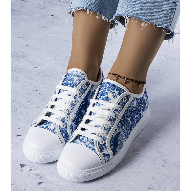 Tênis têxtil branco e azul Aucoin 1 Tênis têxtil branco e azul Aucoin 1