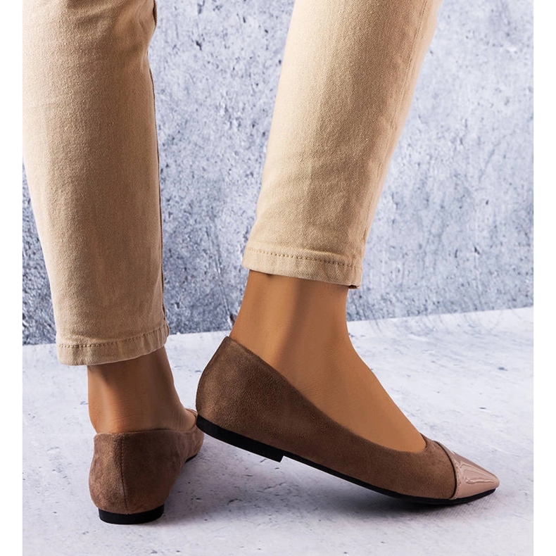 Sapatilhas marrons patenteadas Thibault bege 1 Sapatilhas marrons patenteadas Thibault bege 1