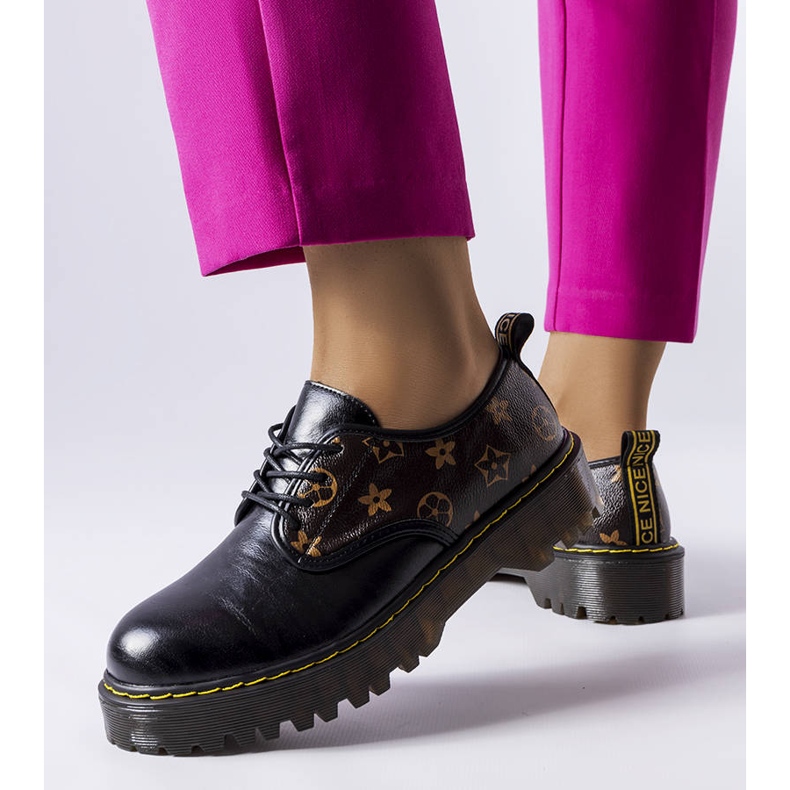 Botas Eugenia pretas com aplicações castanhas preto 1