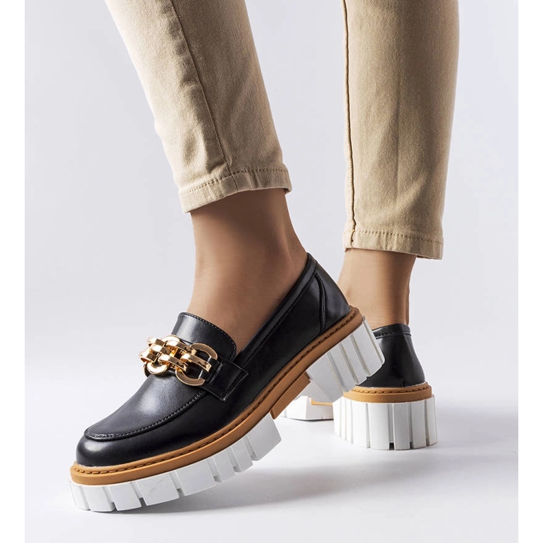 Mocassim preto com sola grossa, Casgrain 1