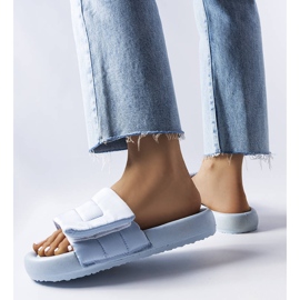 BM Aleron chinelos de velcro azul 1